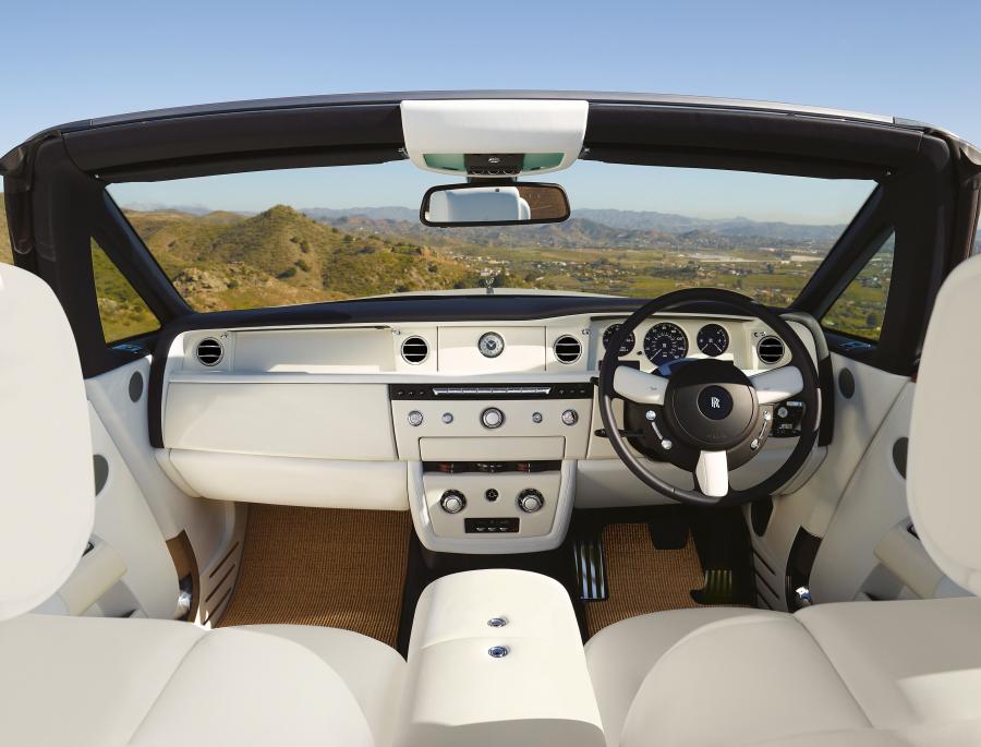  Rolls-Royce Phantom Drophead Coupe 2012 года  (фото 13 из 25)